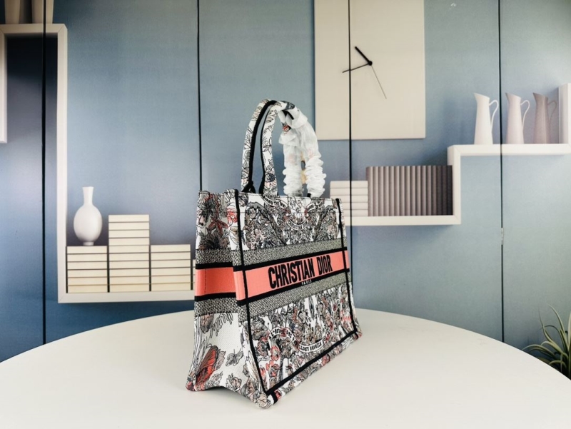 Dior Shopping Bags